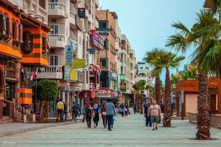 Discover Hurghada at night – Private city tour